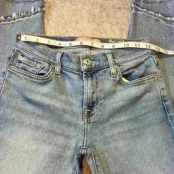 7 for all Mankind, The Ankle Skinny Lux Vintage.  Unique Ankle Detail!! - Picture 7 of 12